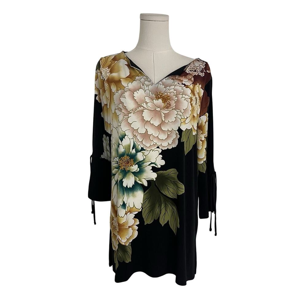 Chicos Top Womens Medium Black Floral Pullover V-Neck 3/4 Sleeve Casual Stretch